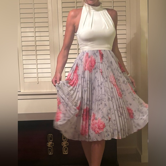 Ted Baker pleated midi dress - Picture 4 of 15